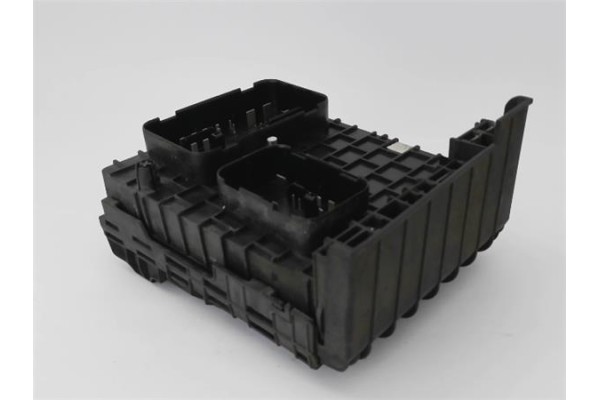 Recambio de caja fusibles/rele para volkswagen golf v (1k1) 1.6 referencia OEM IAM   