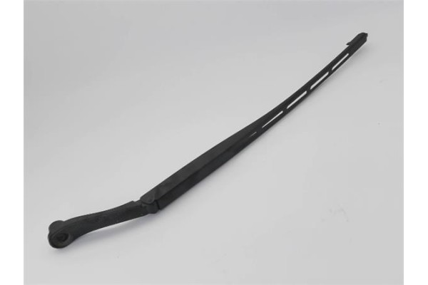 Recambio de brazo limpiaparabrisas delantero izquierdo para citroen c5 berlina 2.0 audace referencia OEM IAM   