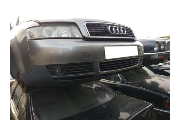 Recambio de paragolpes delantero para audi a4 berlina (8e) 2.4 referencia OEM IAM 8E0807103F  