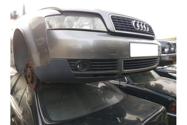 Recambio de paragolpes delantero para audi a4 berlina (8e) 2.4 referencia OEM IAM 8E0807103F  