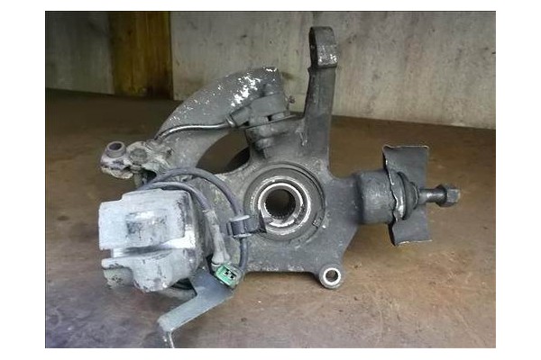 Recambio de mangueta delantero derecha para peugeot 605 3.0 referencia OEM IAM   