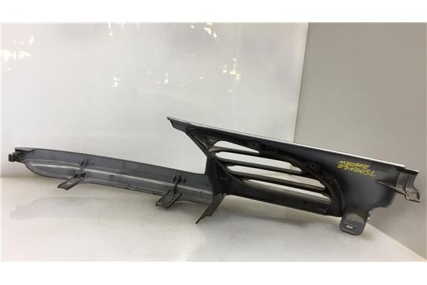 Recambio de rejilla capo para renault megane i (ba0/1_) 1.9 d eco (b/sa0u, ba0a) referencia OEM IAM 7700834200  