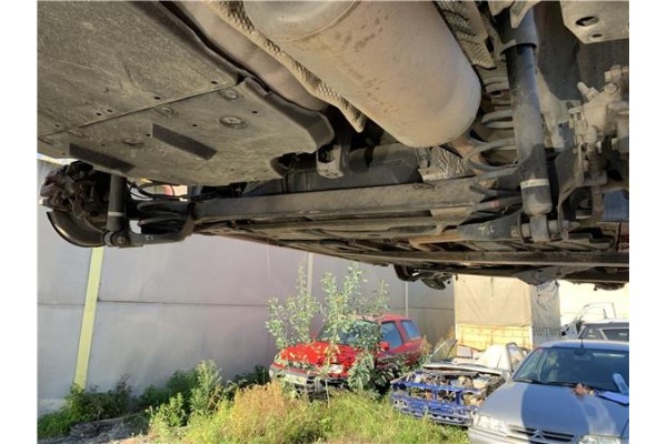 Recambio de puente trasero para toyota prius (zvw30) 1.8 hybrid referencia OEM IAM 4210112171 4210147040 