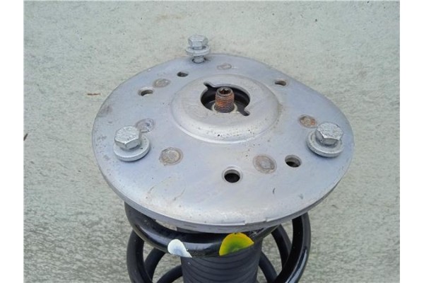 Recambio de mangueta delantero izquierda para land rover discovery sport 2.0 basis fwd referencia OEM IAM LR109400  