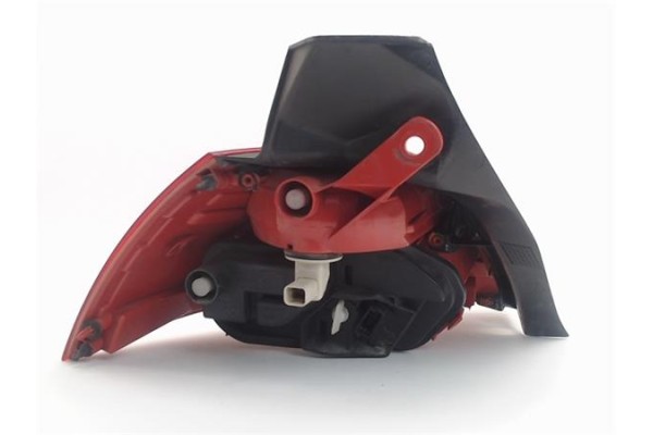 Recambio de piloto trasero derecho para renault megane ii (bm0/1_, cm0/1_) 1.6 16v (bm0c, cm0c) referencia OEM IAM 8200413216 89