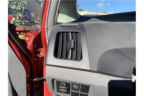 Recambio de rejilla entrada de aire para toyota prius (zvw30) 1.8 hybrid referencia OEM IAM 5565147010C0  