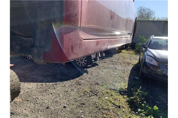 Recambio de spoiler talonera lat. izquierda para toyota prius (zvw30) 1.8 hybrid referencia OEM IAM 7585247900  