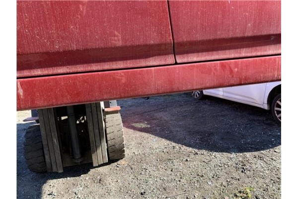 Recambio de spoiler talonera lat. izquierda para toyota prius (zvw30) 1.8 hybrid referencia OEM IAM 7585247900  