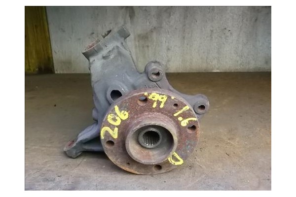 Recambio de mangueta delantero derecha para peugeot 206 1.6 i referencia OEM IAM   