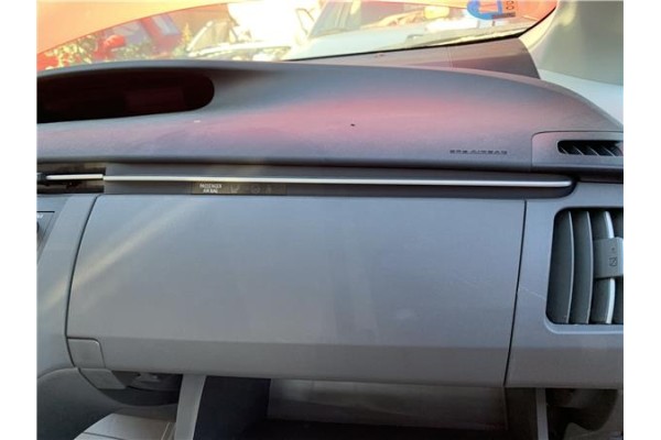 Recambio de tapa derecha salpicadero para toyota prius (zvw30) 1.8 hybrid referencia OEM IAM 5551147040B0  