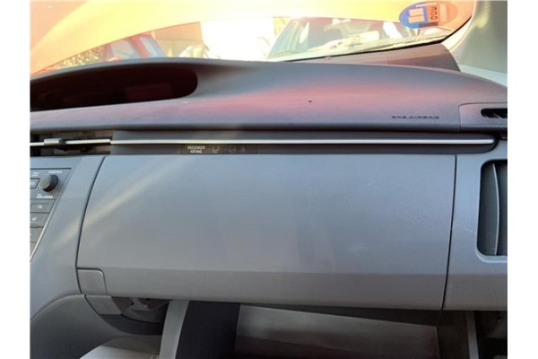 Recambio de tapa derecha salpicadero para toyota prius (zvw30) 1.8 hybrid referencia OEM IAM 5551147040B0  