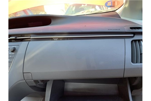 Recambio de tapa derecha salpicadero para toyota prius (zvw30) 1.8 hybrid referencia OEM IAM 5551147040B0  