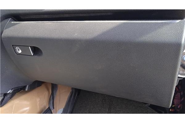 Recambio de guantera salpicadero para mercedes-benz clase c (bm 204) berlina 3.0 c 280 (204.054) referencia OEM IAM   