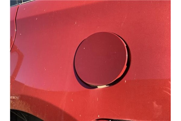 Recambio de tapa exterior combustible para toyota prius (zvw30) 1.8 hybrid referencia OEM IAM 7735047030  