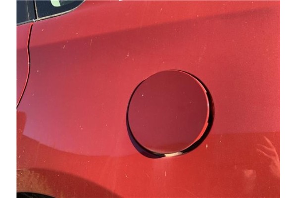 Recambio de tapa exterior combustible para toyota prius (zvw30) 1.8 hybrid referencia OEM IAM 7735047030  