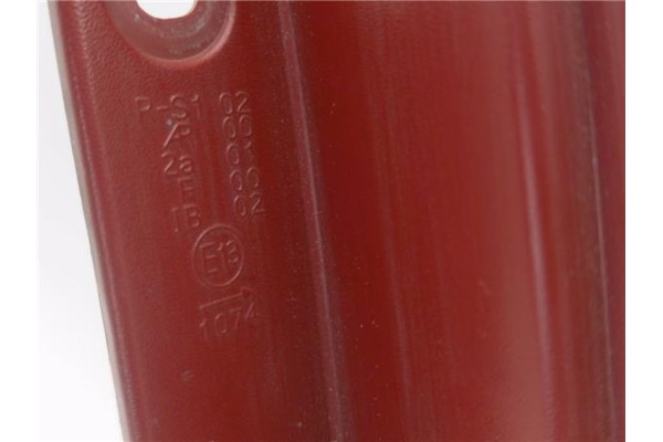 Recambio de piloto trasero derecho para kia picanto (sa) 1.0 referencia OEM IAM E131074  