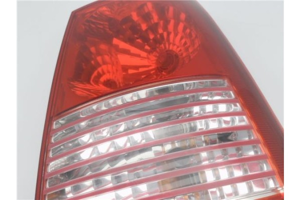 Recambio de piloto trasero derecho para kia picanto (sa) 1.0 referencia OEM IAM E131074  