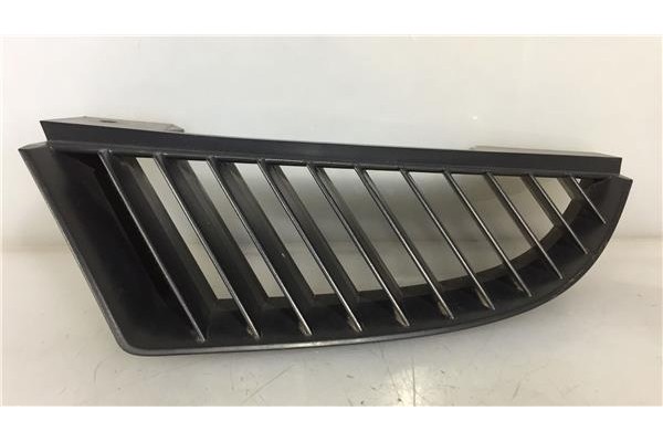Recambio de rejilla capo para mitsubishi colt cz3 berl. 5 (z30a) 1.1 inform (d) referencia OEM IAM MN127773  