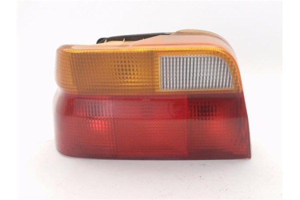 Recambio de piloto trasero izquierdo para ford orion 1.8 ghia referencia OEM IAM 91AG13A603 1052429 