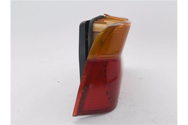 Recambio de piloto trasero izquierdo para ford orion 1.8 ghia referencia OEM IAM 91AG13A603 1052429 