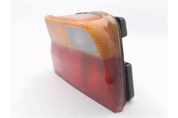 Recambio de piloto trasero izquierdo para ford orion 1.8 ghia referencia OEM IAM 91AG13A603 1052429 