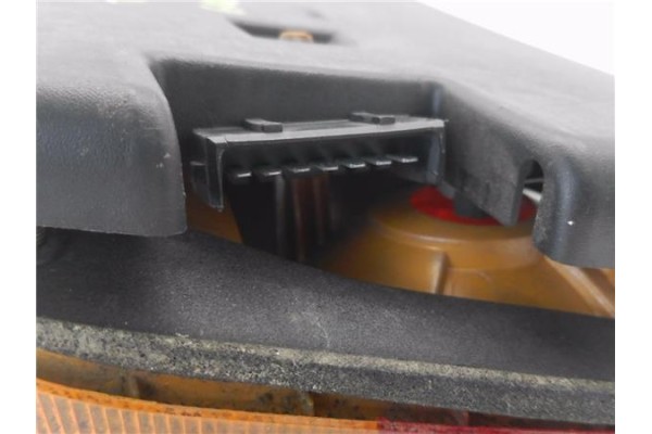 Recambio de piloto trasero izquierdo para ford orion 1.8 ghia referencia OEM IAM 91AG13A603 1052429 