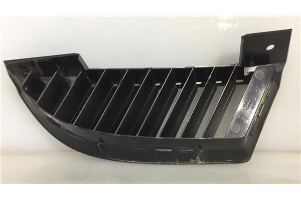 Recambio de rejilla capo para mitsubishi colt cz3 berl. 5 (z30a) 1.1 inform (d) referencia OEM IAM MN127773  