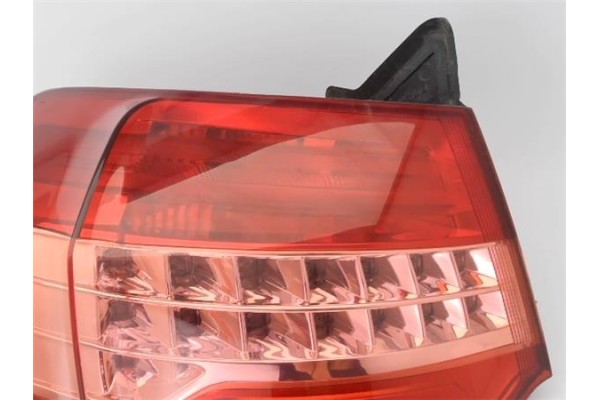 Recambio de piloto trasero izquierdo para citroen c5 berlina 2.0 audace referencia OEM IAM   