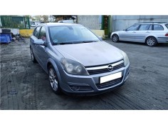opel astra h berlina del año 2004