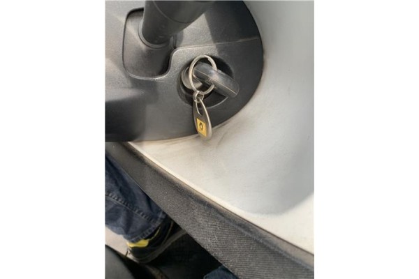 Recambio de clausor para renault twizy eléctrico urban referencia OEM IAM 285913092R  