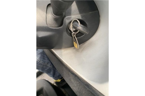 Recambio de clausor para renault twizy eléctrico urban referencia OEM IAM 285913092R  