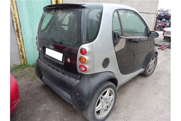 smart micro compact car del año 1999