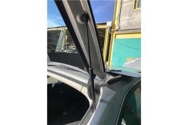 Recambio de amortiguador porton para audi a4 avant (8k5) 2.0 básico referencia OEM IAM 8K9827552C 8K982755201S 