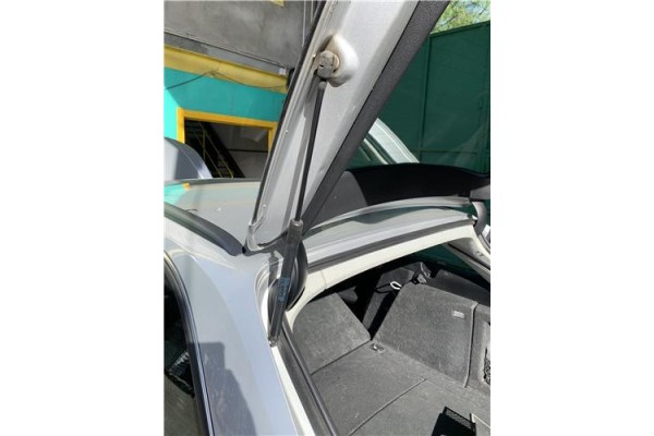 Recambio de amortiguador porton para audi a4 avant (8k5) 2.0 básico referencia OEM IAM 8K9827552C 8K982755201S 