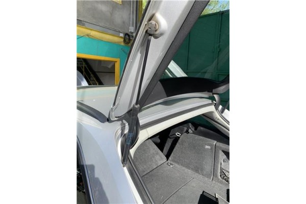 Recambio de amortiguador porton para audi a4 avant (8k5) 2.0 básico referencia OEM IAM 8K9827552C 8K982755201S 