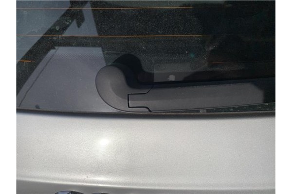 Recambio de brazo limpiaparabrisas trasero para audi a4 avant (8k5) 2.0 básico referencia OEM IAM 8K99554071P9 8K9955407 FKZ 