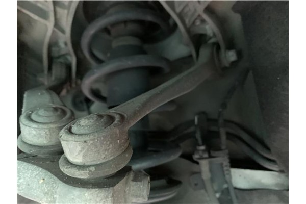 Recambio de brazo superior delantero dcho para audi a4 avant (8k5) 2.0 básico referencia OEM IAM 8K0407506A  