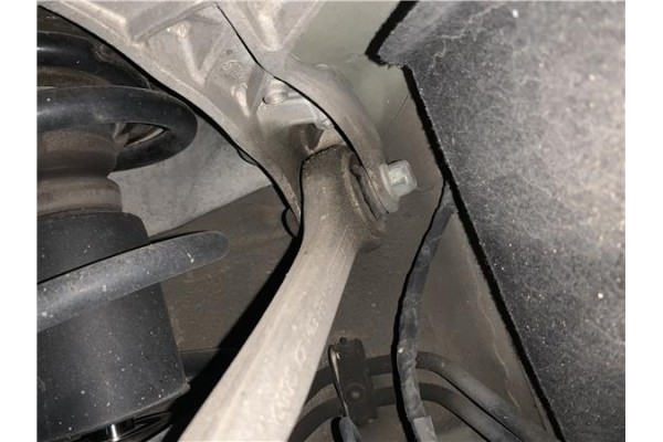 Recambio de brazo superior delantero dcho para audi a4 avant (8k5) 2.0 básico referencia OEM IAM 8K0407506A  