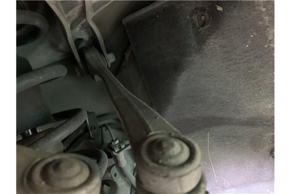 Recambio de brazo superior delantero dcho para audi a4 avant (8k5) 2.0 básico referencia OEM IAM 8K0407506A  
