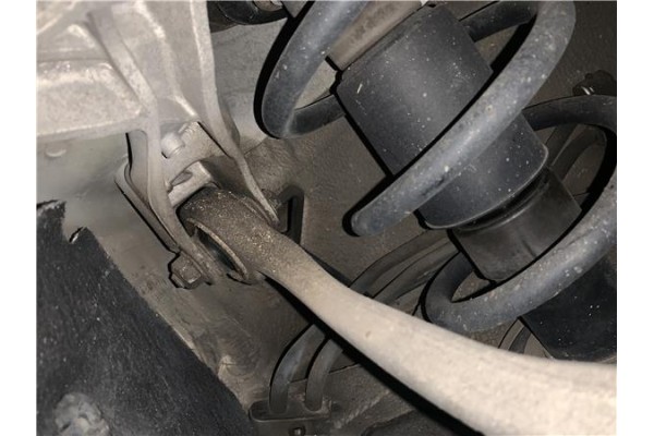 Recambio de brazo superior delantero dcho para audi a4 avant (8k5) 2.0 básico referencia OEM IAM 8K0407510A  