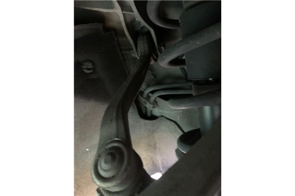 Recambio de brazo superior delantero dcho para audi a4 avant (8k5) 2.0 básico referencia OEM IAM 8K0407510A  