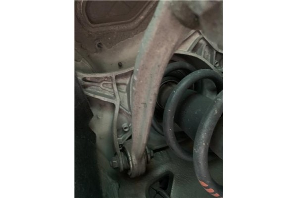Recambio de brazo superior delantero dcho para audi a4 avant (8k5) 2.0 básico referencia OEM IAM 8K0407510A  