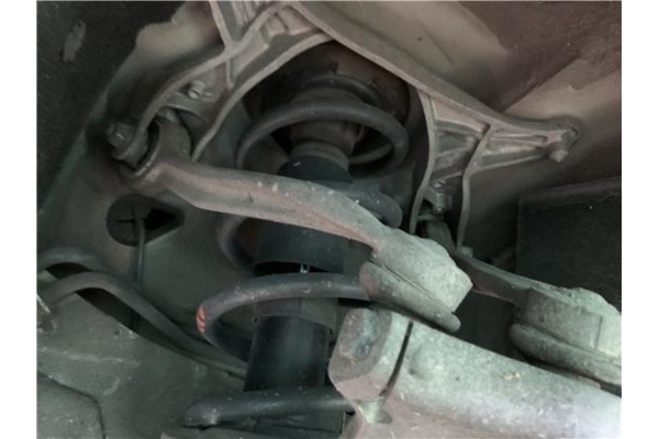 Recambio de brazo superior delantero dcho para audi a4 avant (8k5) 2.0 básico referencia OEM IAM 8K0407510A  