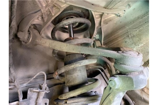 Recambio de brazo superior delantero izquierdo para audi a4 avant (8k5) 2.0 básico referencia OEM IAM 8K0407505A  