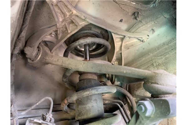 Recambio de brazo superior delantero izquierdo para audi a4 avant (8k5) 2.0 básico referencia OEM IAM 8K0407505A  