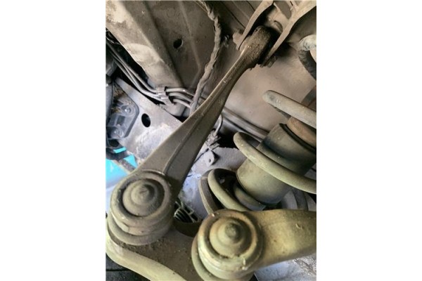 Recambio de brazo superior delantero izquierdo para audi a4 avant (8k5) 2.0 básico referencia OEM IAM 8K0407505A  