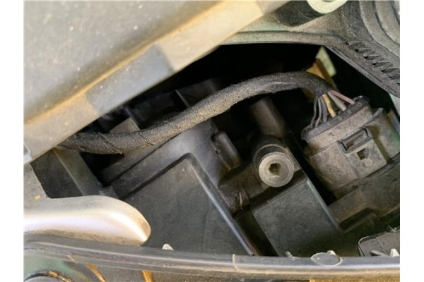 Recambio de faro delantero dcho para audi a4 avant (8k5) 2.0 básico referencia OEM IAM 8K0941030AF  