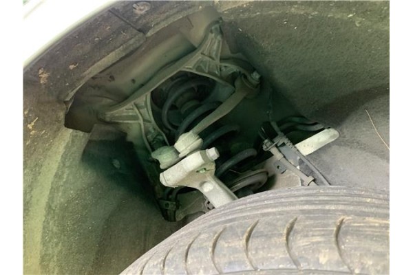 Recambio de mangueta delantero derecha para audi a4 avant (8k5) 2.0 básico referencia OEM IAM 8K0407254AB  