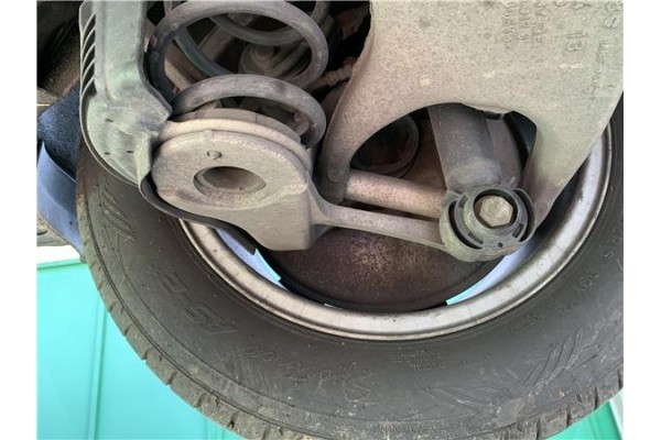 Recambio de mangueta trasero derecha para audi a4 avant (8k5) 2.0 básico referencia OEM IAM 8K0505432AE 8T0837205A GRU 