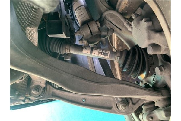 Recambio de palier delantero derecho para audi a4 avant (8k5) 2.0 básico referencia OEM IAM 8K0407271AJ 250161484448E0425110 